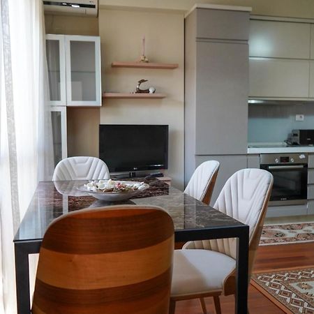 Lovely Apartment In The Heart Of 地拉那 外观 照片