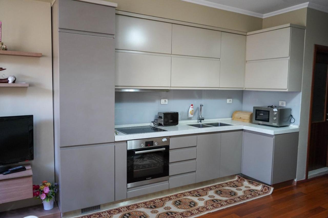 Lovely Apartment In The Heart Of 地拉那 外观 照片