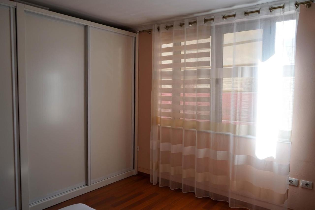 Lovely Apartment In The Heart Of 地拉那 外观 照片
